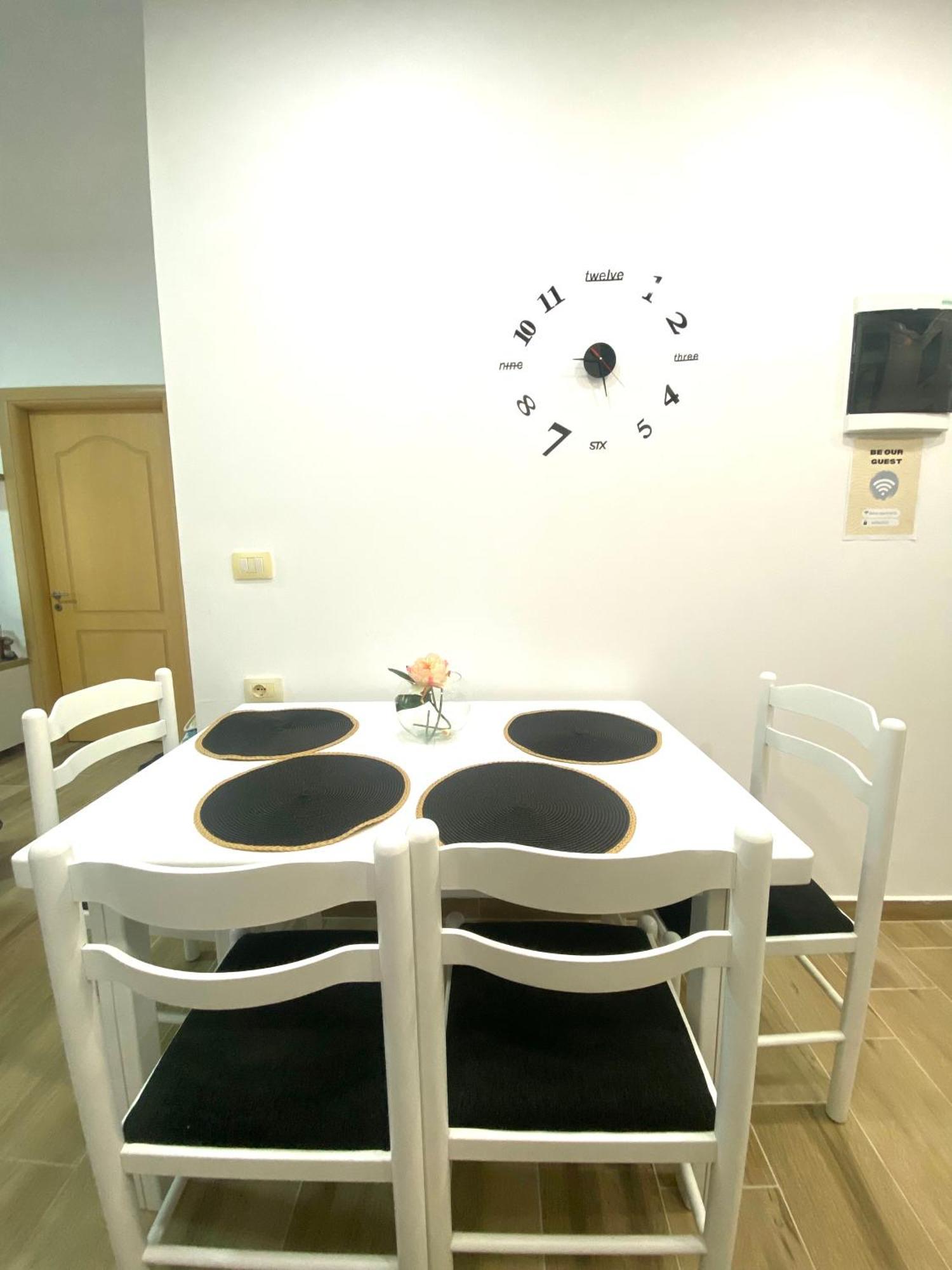 סרנדה Bellas Apartment 2 מראה חיצוני תמונה